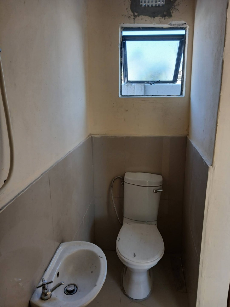 To Let  Bedroom Property for Rent in Llitha Park Western Cape